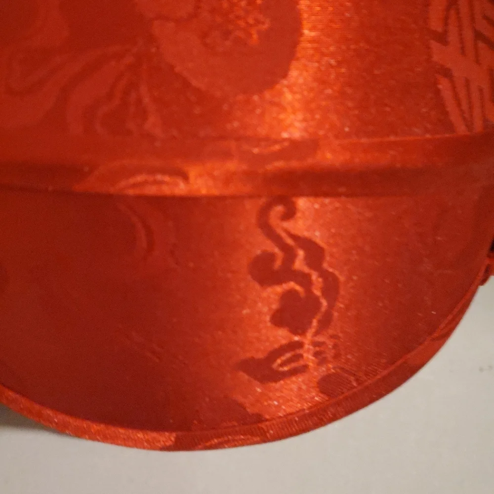 Red Oriental Tea Candle Holdee